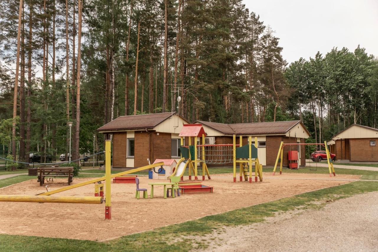 Camping & Camper Place Pasvalys ภายนอก รูปภาพ