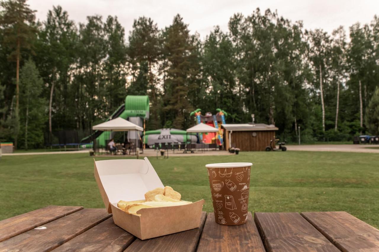 Camping & Camper Place Pasvalys ภายนอก รูปภาพ