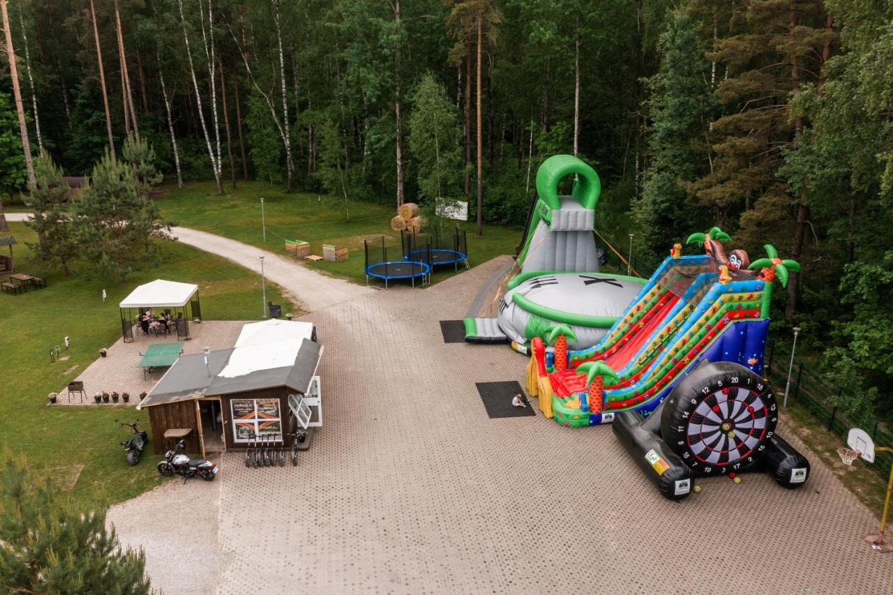 Camping & Camper Place Pasvalys ภายนอก รูปภาพ