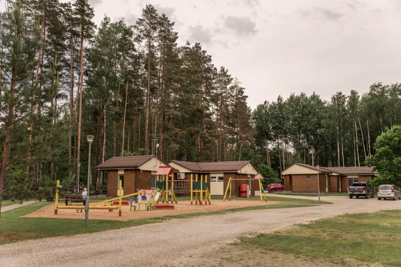 Camping & Camper Place Pasvalys ภายนอก รูปภาพ