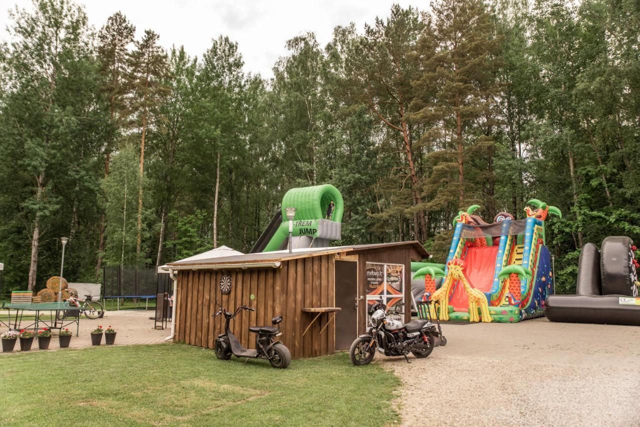 Camping & Camper Place Pasvalys ภายนอก รูปภาพ