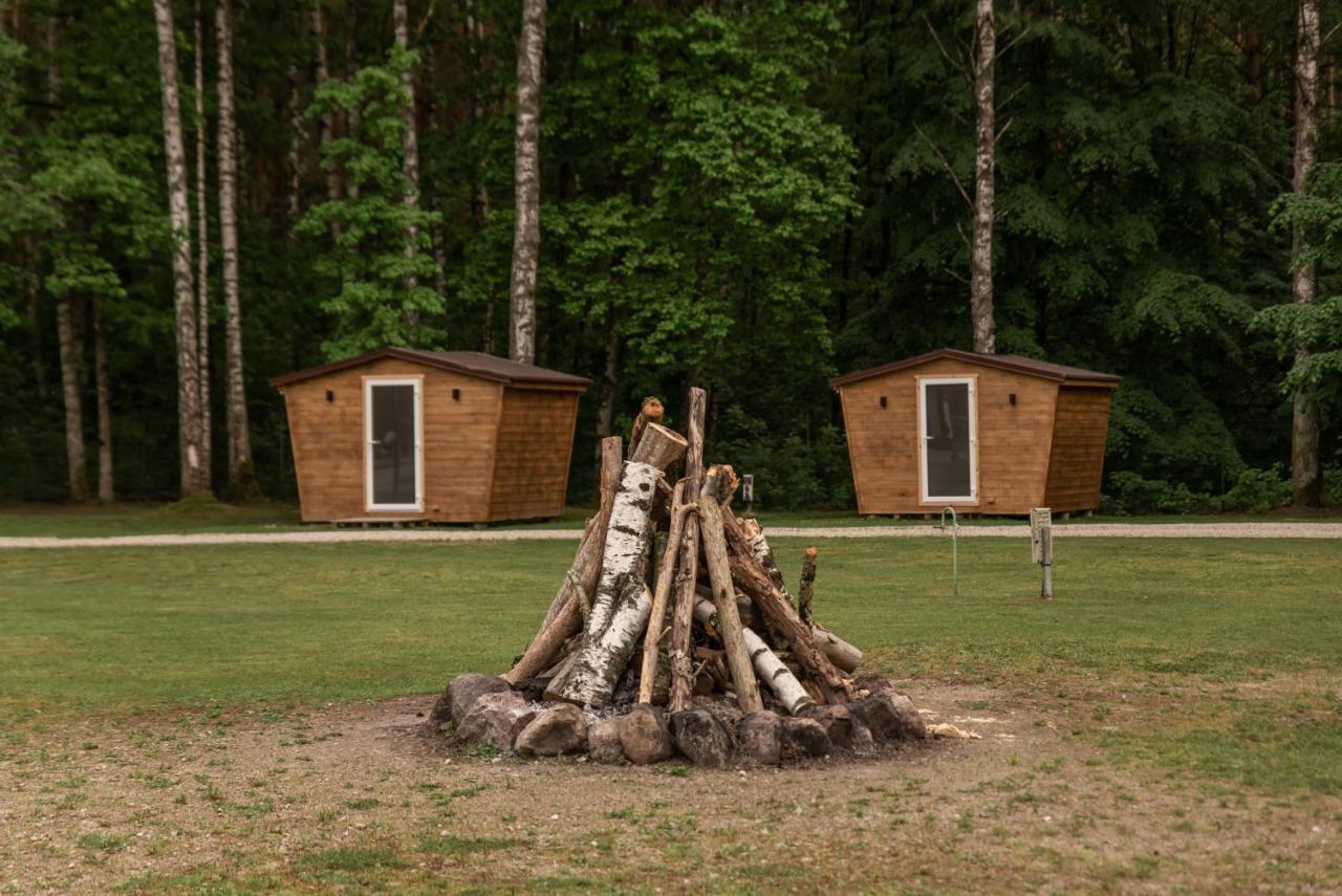 Camping & Camper Place Pasvalys ภายนอก รูปภาพ